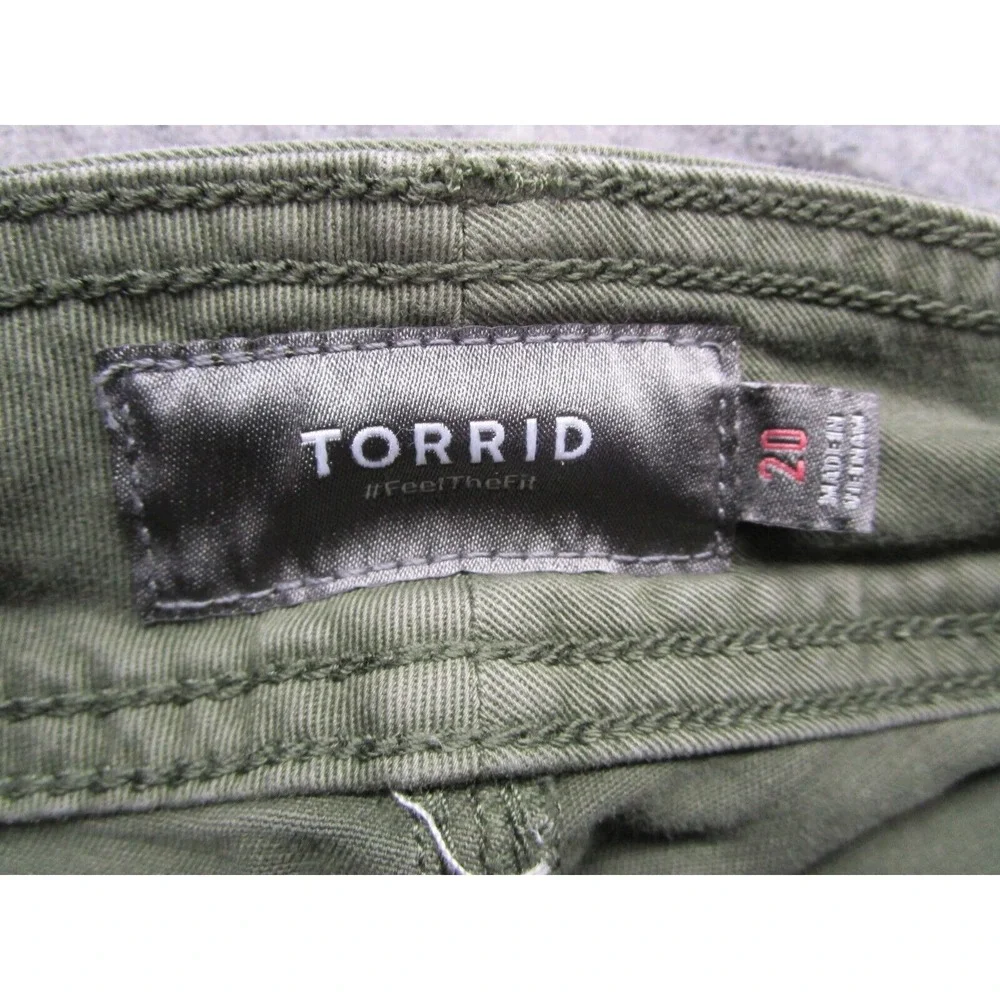 Torrid Jeans Womens 20 green Stretch Denim roll up snap‎ ankle pre-owned